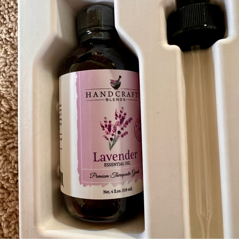 NWT 🥀 4oz Lavender Essential Oil - Picture 5 of 6